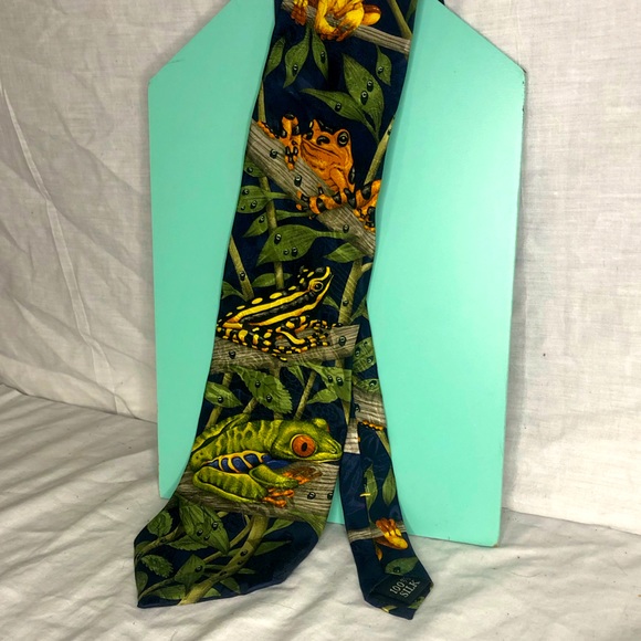 Vintage Other - 🐸 Vintage Endangered Tree Frog Tie